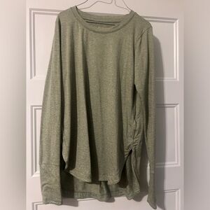 Super comfortable Athleta long sleeve top